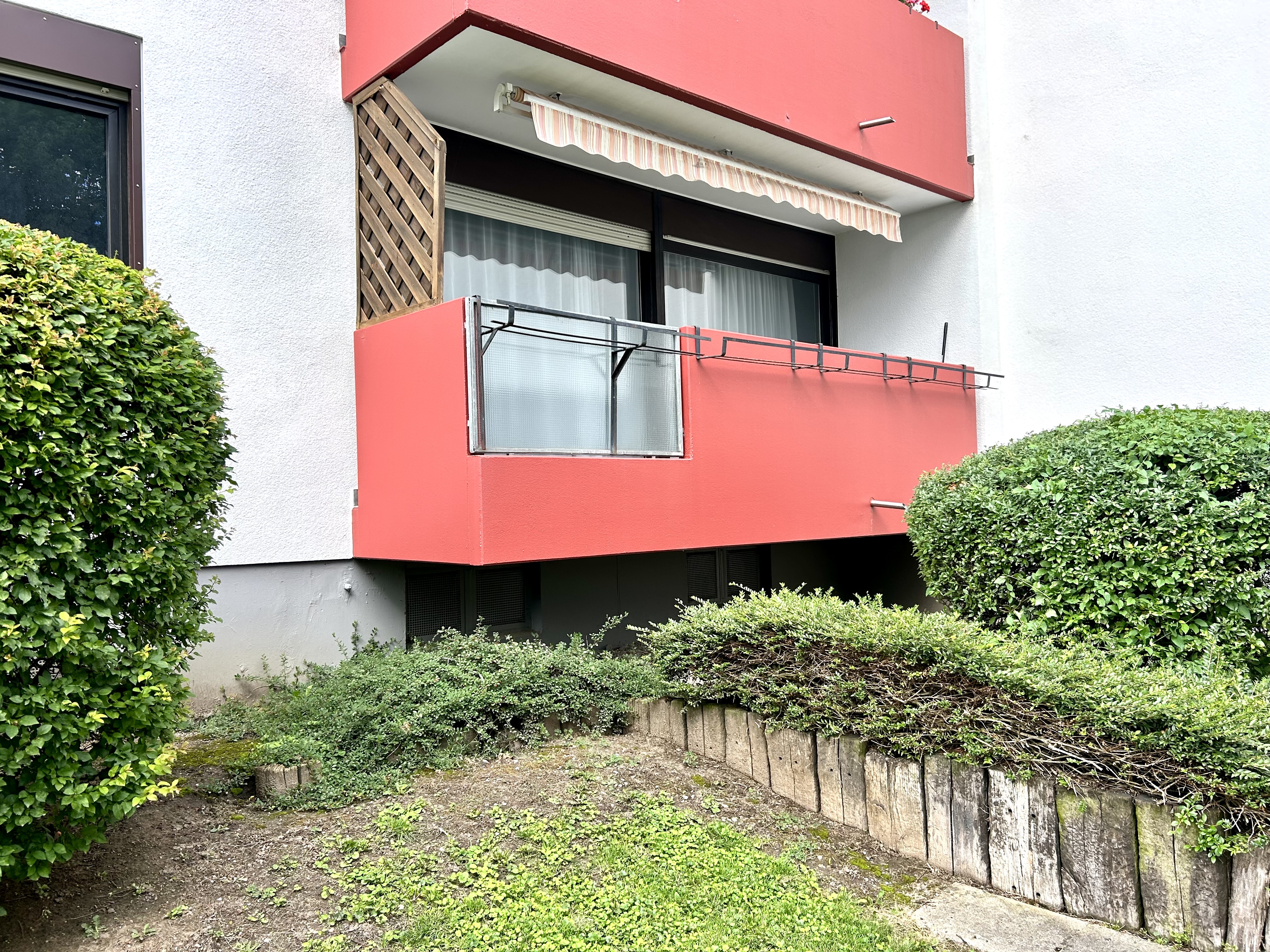 Balkon von außen